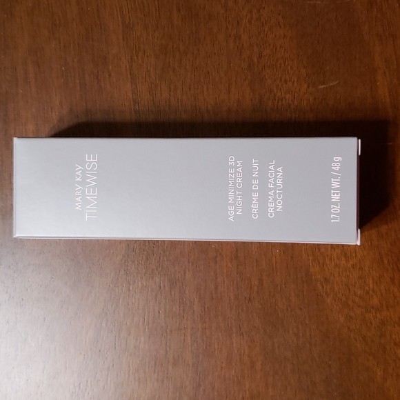 2 Mary Kay Timewise age minimize 3-D night cream Normal to Dry skin - Picture 1 of 1